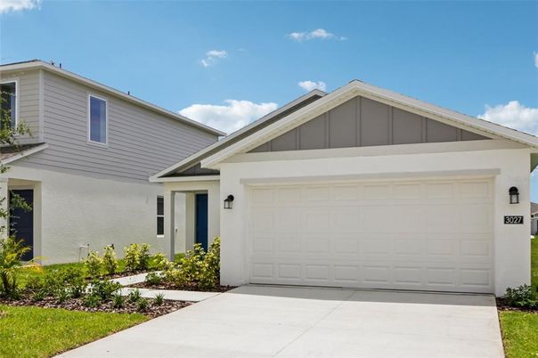 Attached, Exterior, Facade, American Craftsman