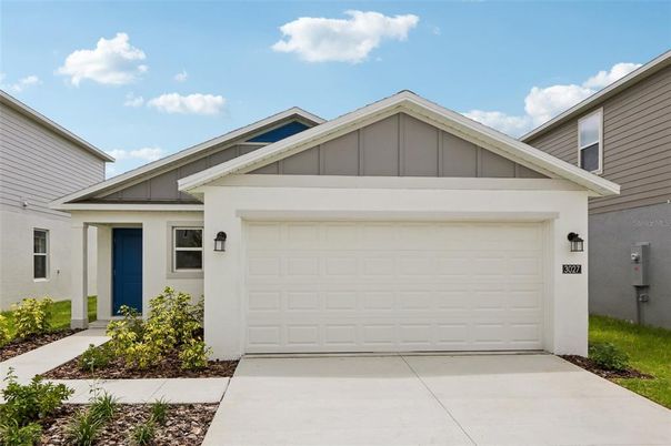 Attached, Exterior, Facade, American Craftsman