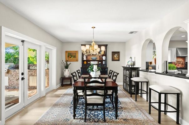 Chandelier, Dining room, Interior, Recessed Lighting, Wood Texture Flooring