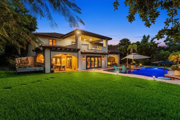 Backyard, Exterior, Pool