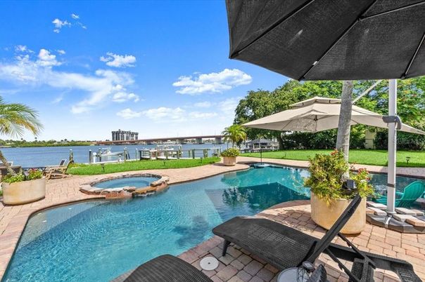 Exterior, Pool, Water