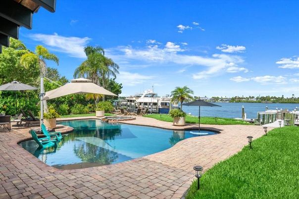 Exterior, Pool, Water