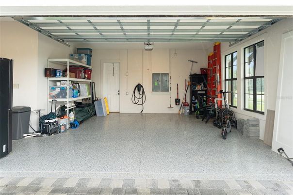 Garage, Interior