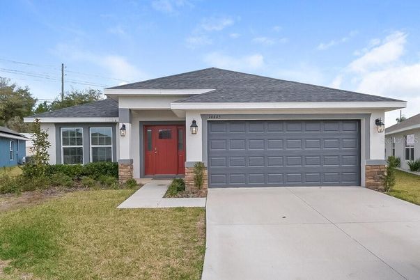 Attached, Exterior, Facade, Ranch