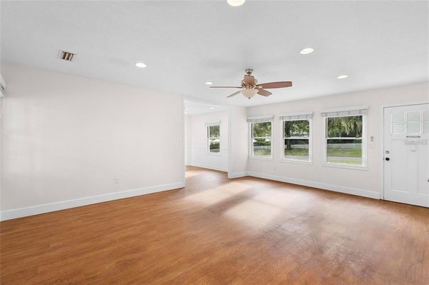 Empty room, Interior, Recessed Lighting, Wood Texture Flooring
