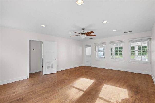 Empty room, Interior, Recessed Lighting, Wood Texture Flooring