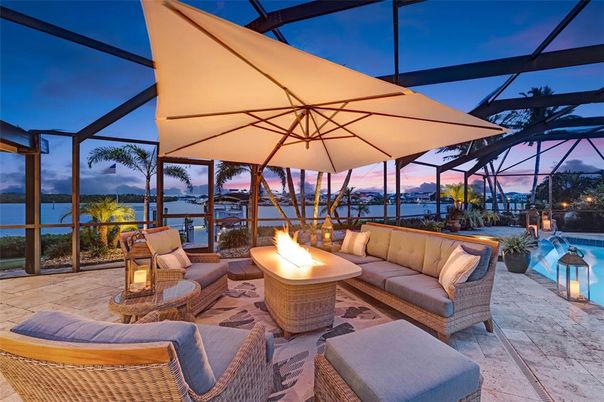 Glass Ceilings, Interior, Pool, Sun Room, Water