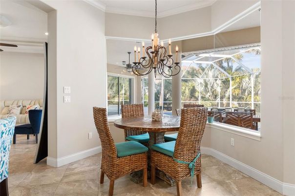 Chandelier, Dining room, Glass Ceilings, Interior, Sun Room