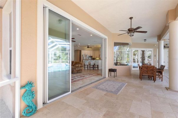 Dining room, Interior, Recessed Lighting