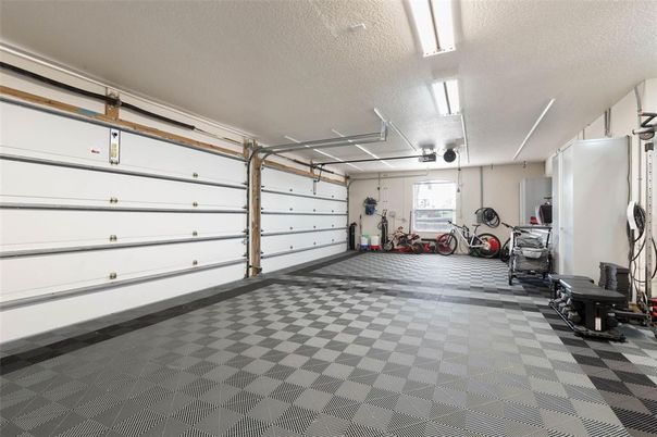 Fitness Equipment, Garage, Interior