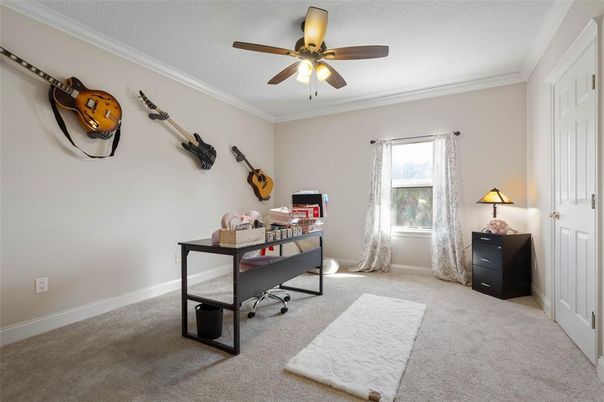 Home Office, Interior
