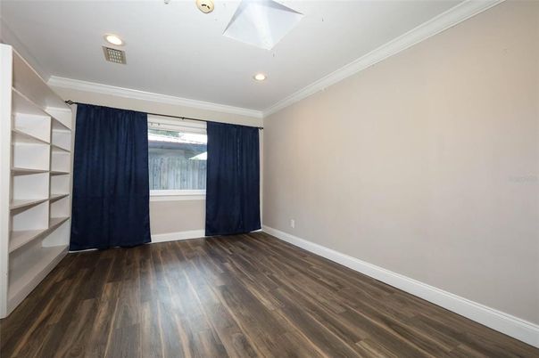 Empty room, Interior, Recessed Lighting, Wood Texture Flooring