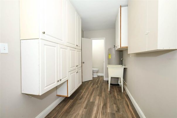 Bathroom, Interior, Wood Texture Flooring