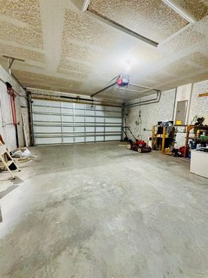 Garage, Interior