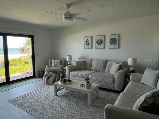 Interior, Living room, Water