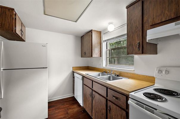 Interior, Kitchen, Wood Texture Flooring