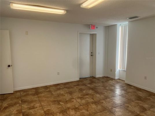 Elevator, Empty room, Interior