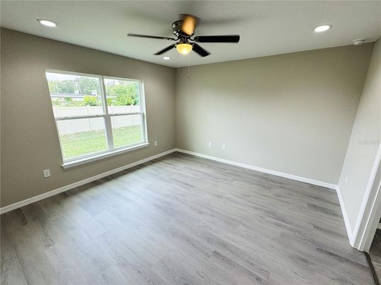 Empty room, Interior, Recessed Lighting, Wood Texture Flooring