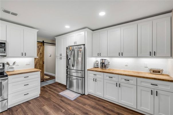 Interior, Kitchen, Recessed Lighting, Wood Texture Flooring