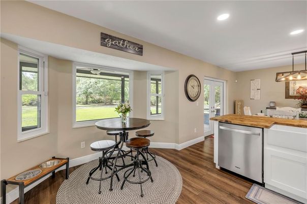 Dining room, Interior, Kitchen, Pendant Lights, Recessed Lighting, Wood Texture Flooring