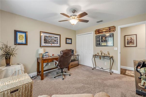 Home Office, Interior
