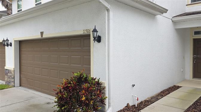 Detached Garage, Exterior