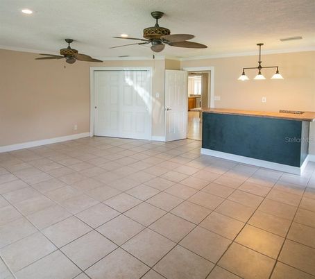 Empty room, Interior, Pendant Lights, Recessed Lighting