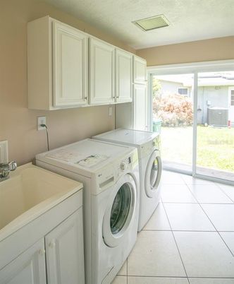 Interior, Washer