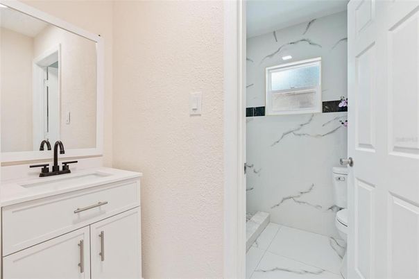 Bathroom, Interior, Marble, Marble Walls, Recessed Lighting