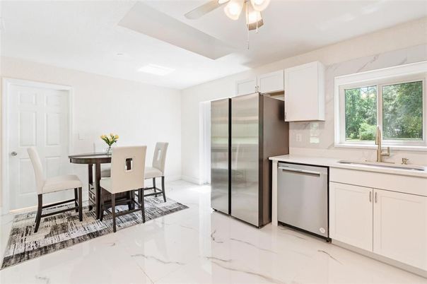 Dining room, Interior, Kitchen, Marble, Stainless Steel Appliances