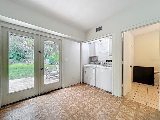 Interior, Washer