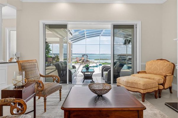 Interior, Living room, Sun Room, Water
