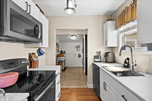 Interior, Kitchen, Wood Texture Flooring