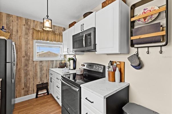 Interior, Kitchen, Pendant Lights, Wood Texture Flooring, Wooden Walls