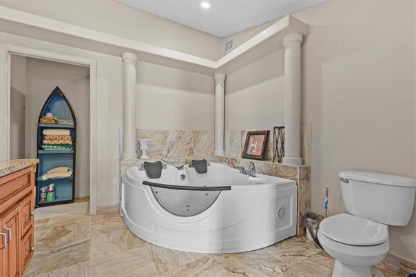 Bathroom, Interior, Recessed Lighting