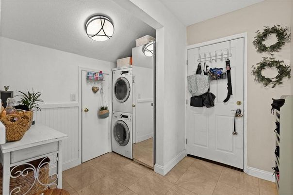 Interior, Utility Closets, Washer