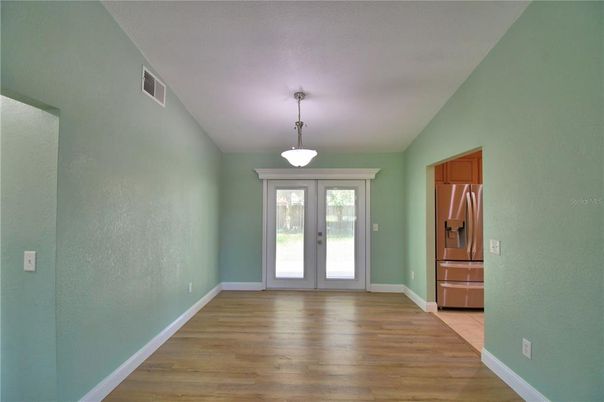 Interior, Pendant Lights, Wood Texture Flooring