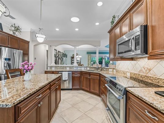 Interior, Kitchen, Pendant Lights, Recessed Lighting, Stainless Steel Appliances