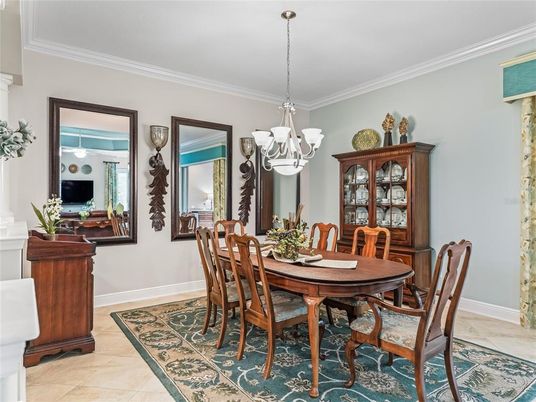 Chandelier, Dining room, Interior