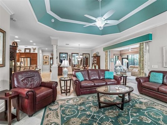 Dining room, Interior, Kitchen, Living room, Pendant Lights, Recessed Lighting, Stainless Steel Appliances
