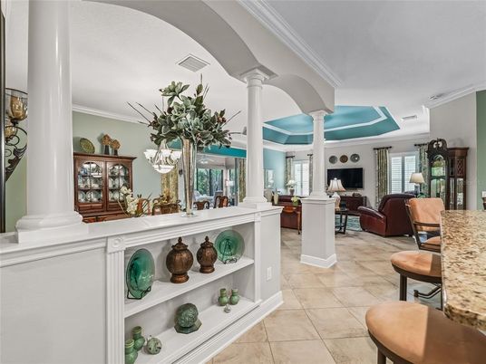 Chandelier, Interior, Living room