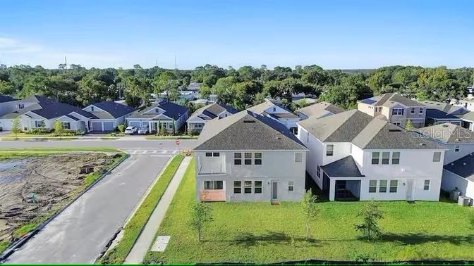 Exterior, Drone