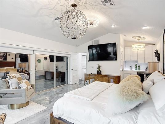 Bedroom, Interior, Kitchen, Pendant Lights, Recessed Lighting