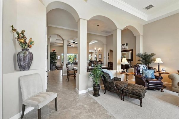 Chandelier, Dining room, Interior, Living room