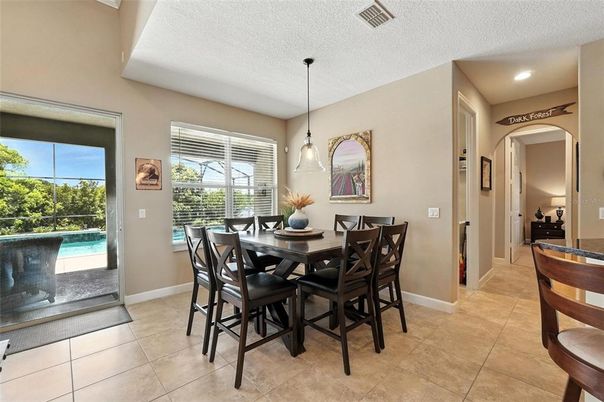 Dining room, Interior, Pendant Lights, Recessed Lighting