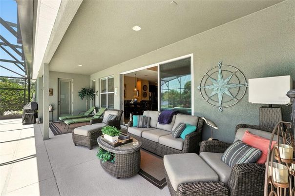 Dining room, Interior, Living room, Recessed Lighting