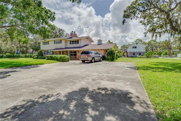 Backyard, Detached Garage, Exterior