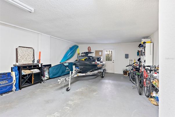 Garage, Interior