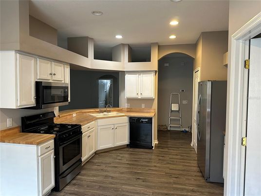 Interior, Kitchen, Recessed Lighting, Wood Texture Flooring