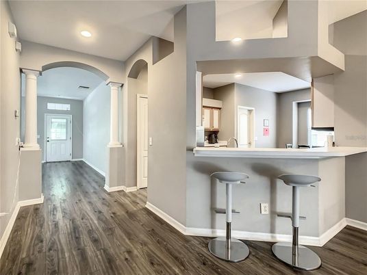 Interior, Recessed Lighting, Wood Texture Flooring